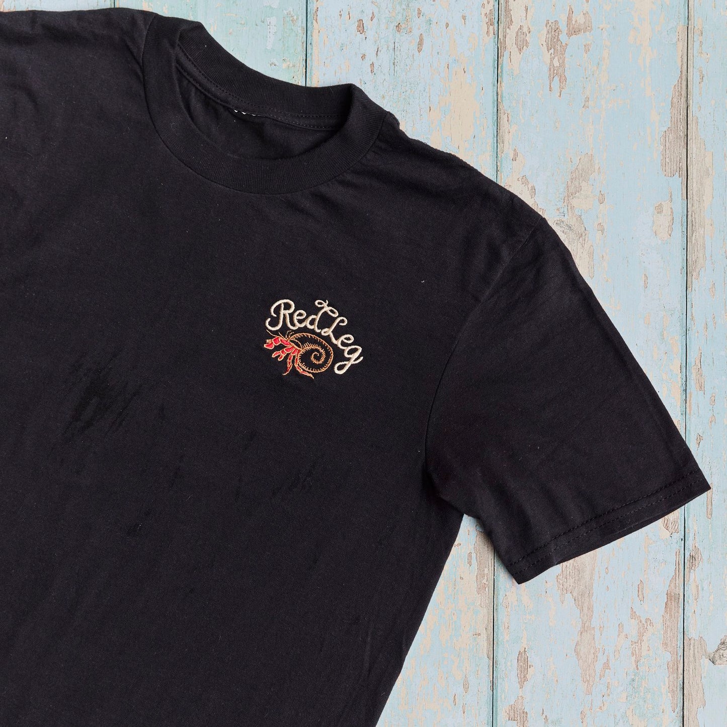 EMBROIDERED LOGO TEE